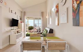 Caleta Beach Deluxe